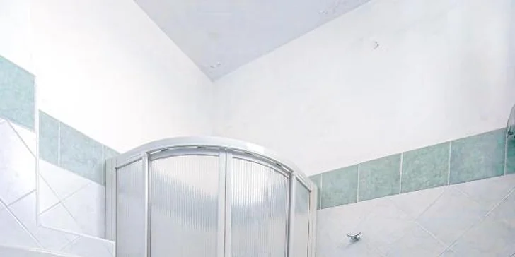 Riviera Emilia-Romagna blízko San Marina: 3*hotel u pláže, plná penze a bazén