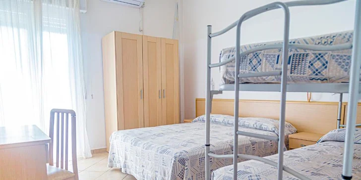 Riviera Emilia-Romagna blízko San Marina: 3*hotel u pláže, plná penze a bazén