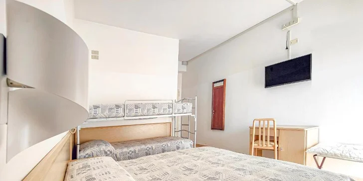 Riviera Emilia-Romagna blízko San Marina: 3*hotel u pláže, plná penze a bazén