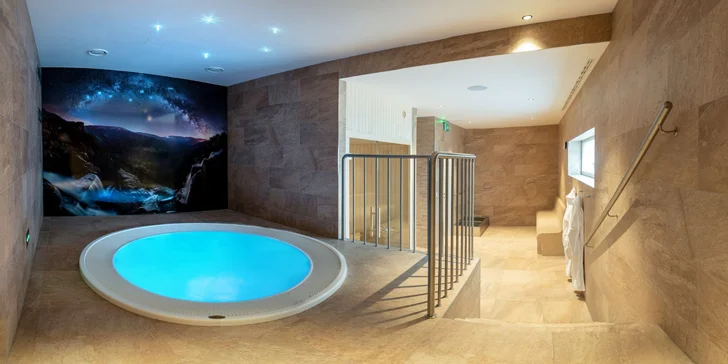 Luxusní apartmán v Krkonoších: krásný interiér, láhev prosecca i možnost privátního wellness