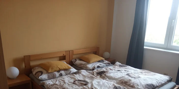 Pobyt na jižní Moravě: snídaně, konzumace vína i láhev na pokoji
