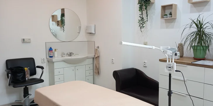 Kosmetické ošetření pleti dle výběru nebo balíček lash liftingu a laminace