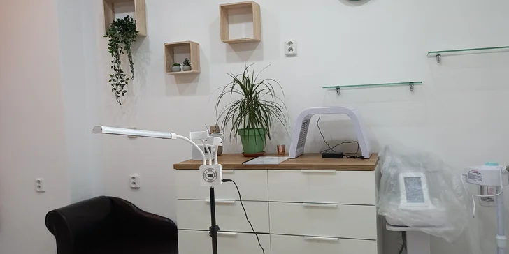Kosmetické ošetření pleti dle výběru nebo balíček lash liftingu a laminace
