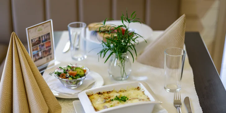 4* hotel v Ludvíkově v oblasti CHKO Jeseníky: snídaně, bazén i možnost vířivky