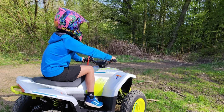 Zapůjčení čtyřkolky do terénu i města: na 60 min. i celý víkend