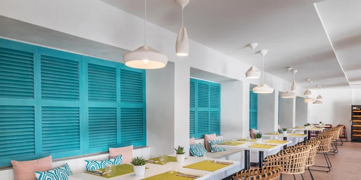 Letecky na Mallorcu: 4* hotel Barcelo Aguamarina přímo u písčité pláže s all inclusive