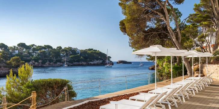 Letecky na Mallorcu: 4* hotel Barcelo Aguamarina přímo u písčité pláže s all inclusive