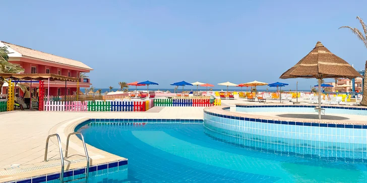 Egypt letecky: Marsa Alam s all inclusive, 4* Hotel Alexander the Great Resort, písečná pláž