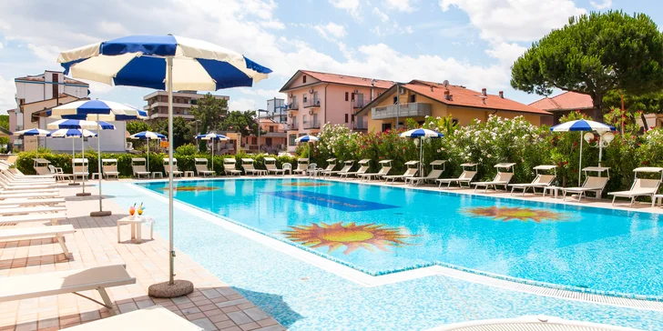Italské přímořské město Cervia: 4* hotel 60 m od písečné pláže, snídaně, bazén a vířivka