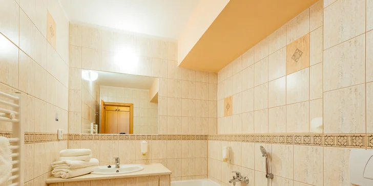 Pobyt v krásném prostředí Vrátné doliny s polopenzí a wellness, v nabídce varianta se skipasem