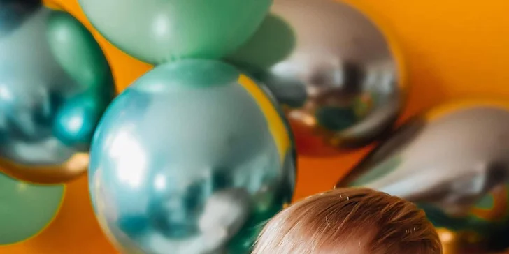 Profesionální focení ve studiu i možnost exteriéru: párové, rodinné, těhotenské i newborn