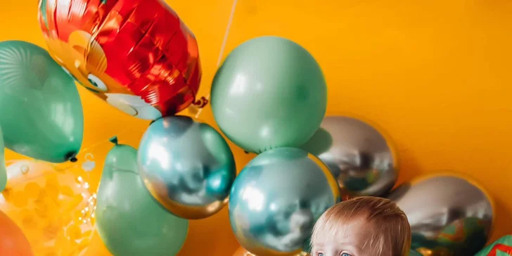 Profesionální focení ve studiu i možnost exteriéru: párové, rodinné, těhotenské i newborn