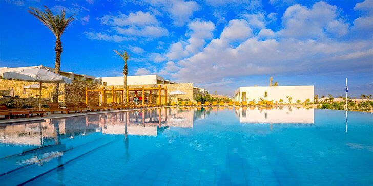 Severní Egypt letecky: 5* Hotel Caesar Bay Resort v Marsa Matrouh, all inclusive, písečná pláž