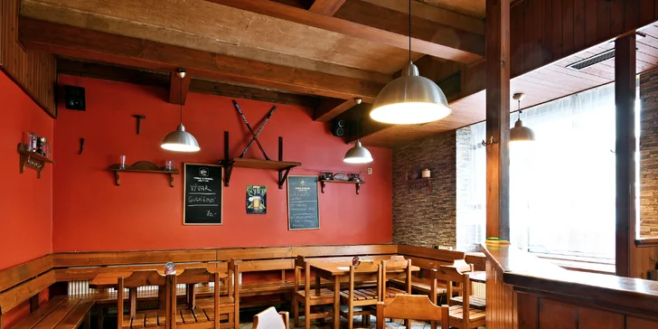 Burger, hotdog či sendvič vč. přílohy a dezertu dle výběru pro 1 i 2 osoby