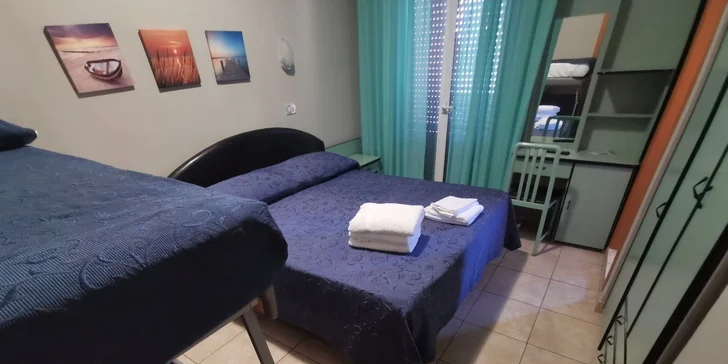 Hotel u pláže mezi Rimini a Ravennou: v ceně bazén a polopenze nebo plná penze