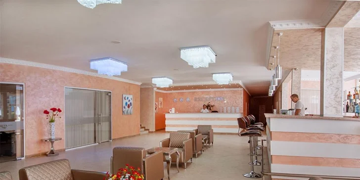 Letecky do Bulharska 3* hotel Riva, all inclusive, bazén i animační programy