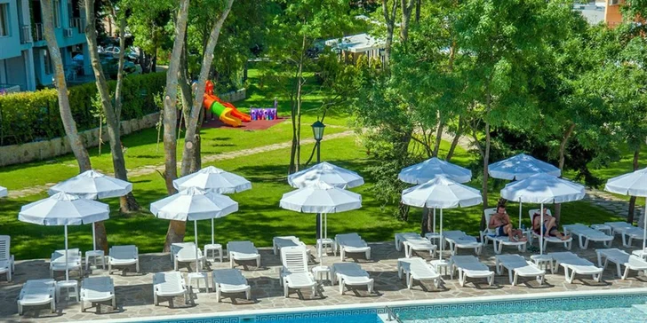 Letecky do Bulharska 3* hotel Riva, all inclusive, bazén i animační programy