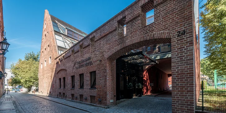 Pobyt se snídaní v centru Wrocławi: designový hotel v historické budově, varianta s vínem i parkováním