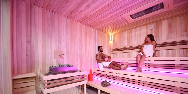 Privátní sauna s láhví prosecca a ovocem v nádherném prostředí Lužáneckého parku
