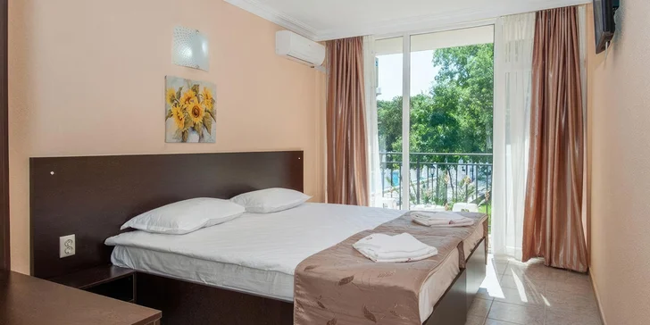 Letecky do Bulharska 3* hotel Riva, all inclusive, bazén i animační programy