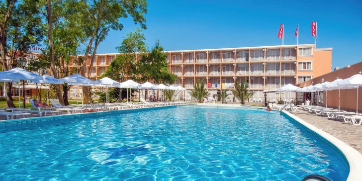 Letecky do Bulharska 3* hotel Riva, all inclusive, bazén i animační programy