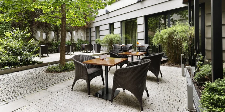 4* pobyt pár minut od Karlína: moderní nový hotel, snídaně a objevování Prahy