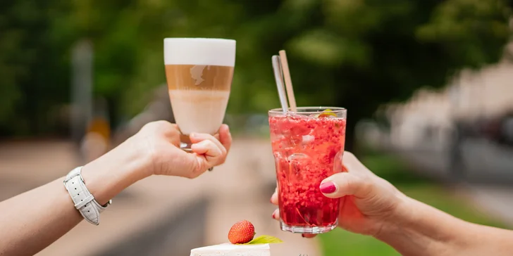 Dortík, káva a domácí limonáda dle výběru pro 1 nebo 2 osoby v Litomyšli