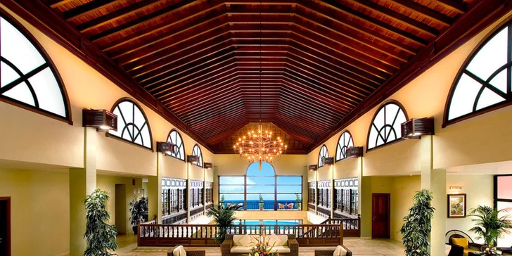 Kanárský ostrov La Palma: hotel Las Olas**** s bazénem, polopenze i letenky v ceně