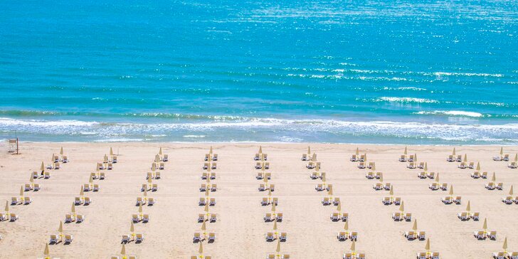 Pohoda v Bulharsku: hotel Arabella Beach přímo u pláže s all inclusive