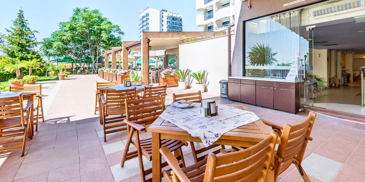 Bulharsko: hotel Sentido Bellevue přímo na pláži, all inclusive i letenky