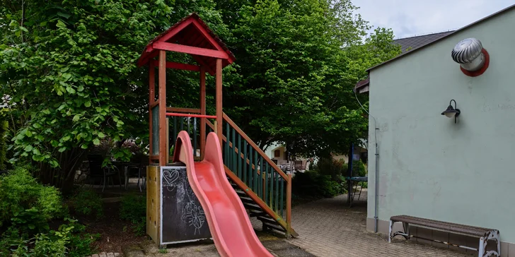 Pobyt v Bystrém na Vysočině: hotel se slaným bazénem a vířivkou, snídaně či polopenze