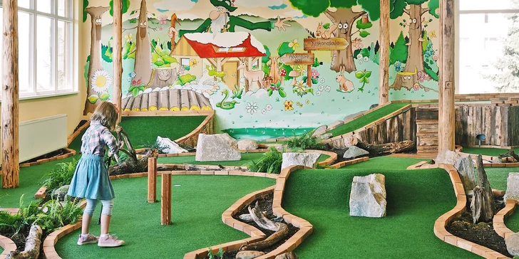 Adventure minigolf v burger bistru: 60 minut hry pro malé i velké