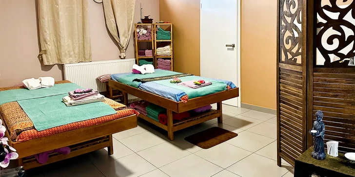 90 minut blaha pro dva: thajská párová masáž s využitím horkých bylin