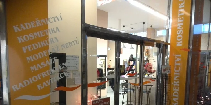 Luxusní manikúra a úprava nehtů shellacem přímo na Václavském náměstí