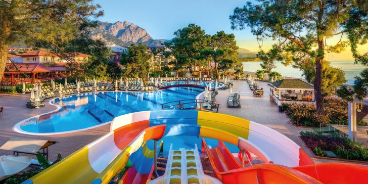 Turecko: 5* hotel Crystal Aura Beach Resort & Spa, ultra all inclusive i let