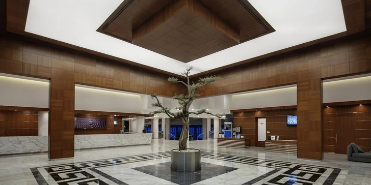 Turecko ultra all inclusive: 5* hotel Pine Bay Holiday Resort s aquaparkem včetně letetenky