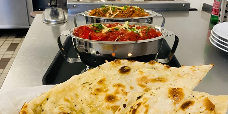 Indicko-nepálské menu dle výběru pro dva: korma, masala i butter chicken