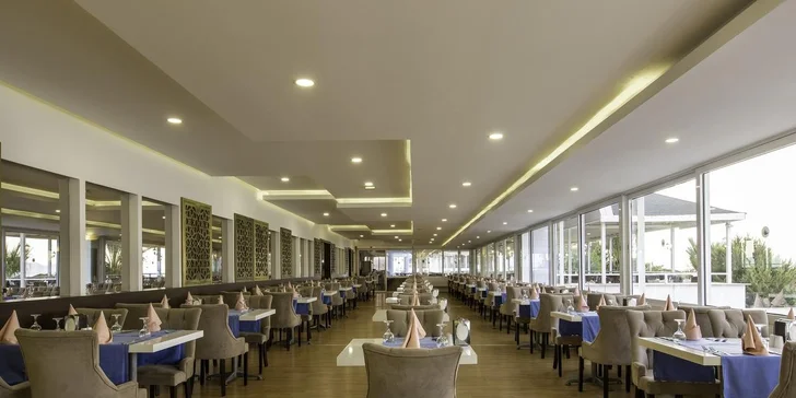 Turecko all inclusive včetně letenky: 5* Hotel Labranda Ephesus Princess přímo u moře