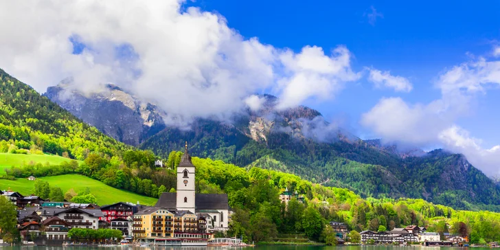 1denní výlet po perlách Solné komory: Hallstatt, Wolfgangsee a Schafberg, doprava tam i zpět