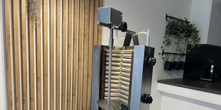 Řecká hostina: půjčení grilu na gyros na 1 den i celý víkend až na 12 kg masa
