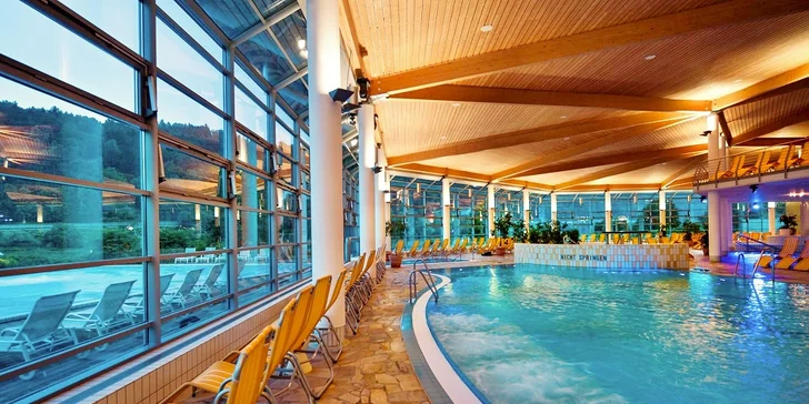Z Prahy do termálních lázní Toskana Therme: prohlídka hradu Königstein, odpolední plavba s obědem a průvodce po celý den