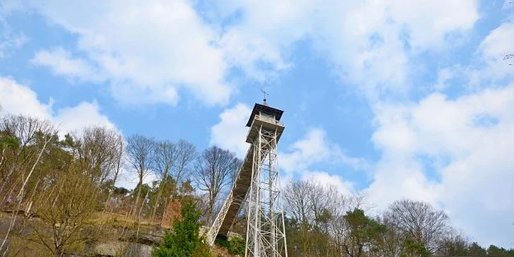 Z Prahy do termálních lázní Toskana Therme: prohlídka hradu Königstein, odpolední plavba s obědem a průvodce po celý den