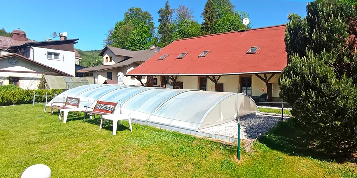 Jizerské hory: vybavené apartmány až pro 6 osob i bazén se slanou vodou