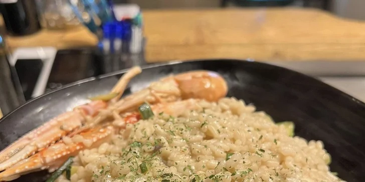 Dárkový poukaz v hodnotě 1000-1500 Kč do tratorie Le Due Torri: pasta, rizoto i saláty