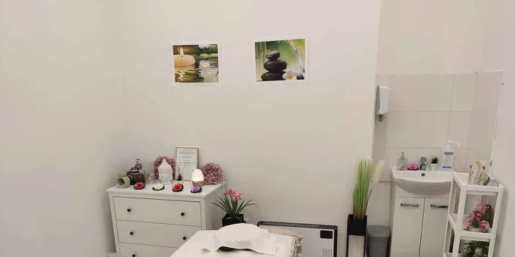Masáž podle výběru: thajská olejová či relaxační