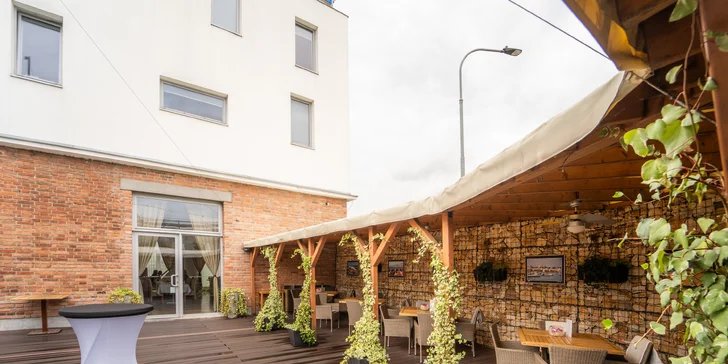 3chodové menu s rumpsteakem a aperolem ve špičkové restauraci Noem Arch