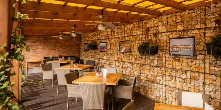 3chodové menu s rumpsteakem a aperolem ve špičkové restauraci Noem Arch