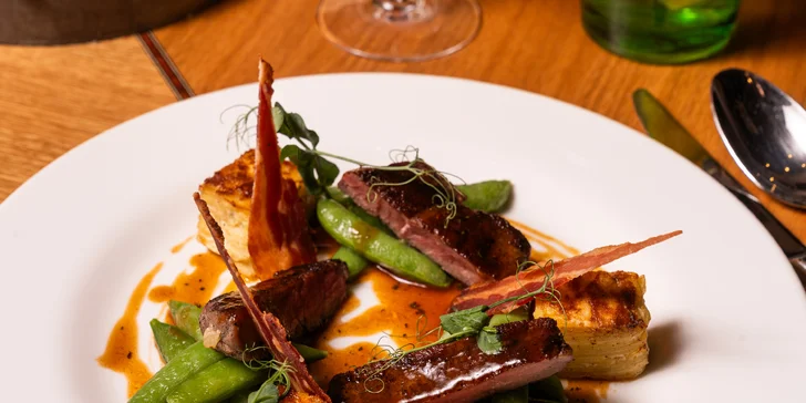 3chodové menu s rumpsteakem a aperolem ve špičkové restauraci Noem Arch