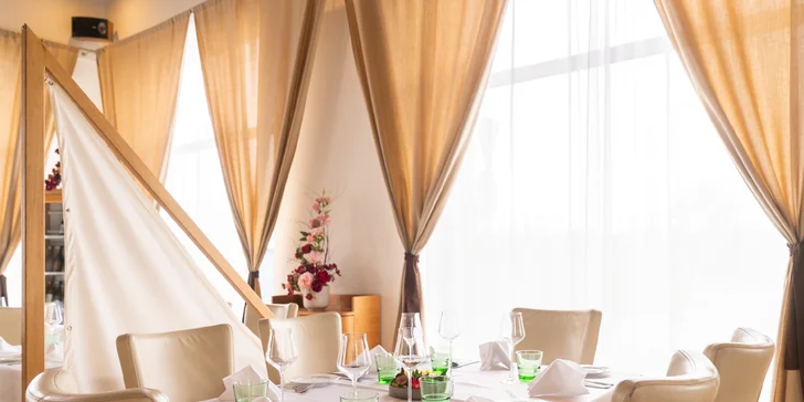 3chodové menu s rumpsteakem a aperolem ve špičkové restauraci Noem Arch