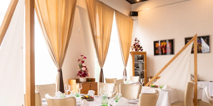 3chodové menu s rumpsteakem a aperolem ve špičkové restauraci Noem Arch